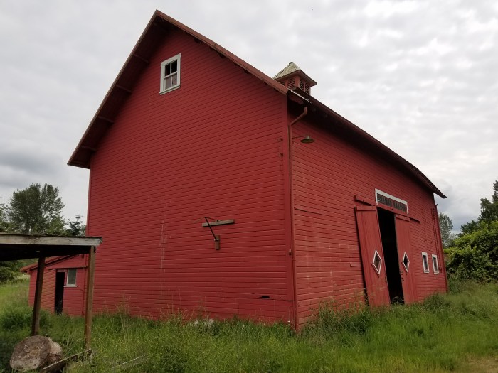 Dvorak Barn - from front